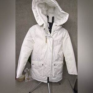 NWT Bearpaw White Sherpa Lined Hooded Winter Coat Size S MSRP $115